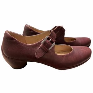 Ecco Womens 41 Burgundy Red Leather Mary Jane Heel Shoes
